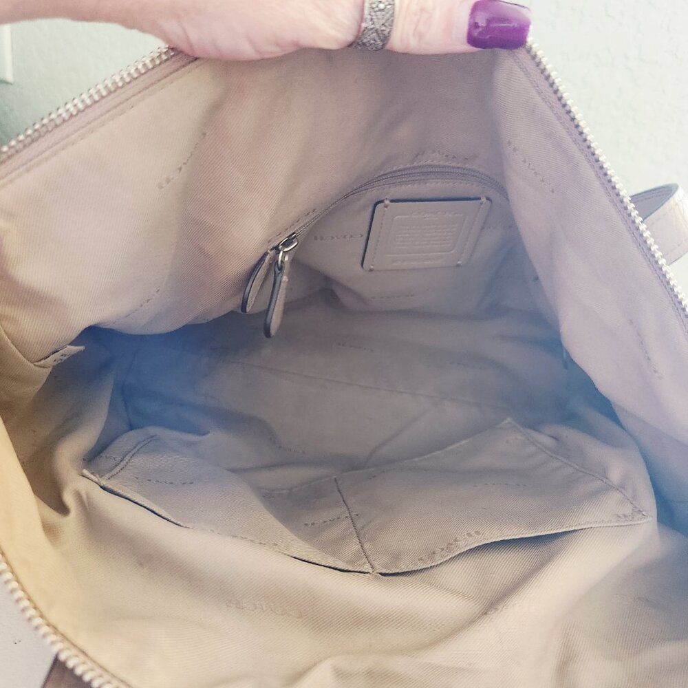 New Coach Taylor Tan Leather Shoulder Bag Purse - Picture 12 of 13